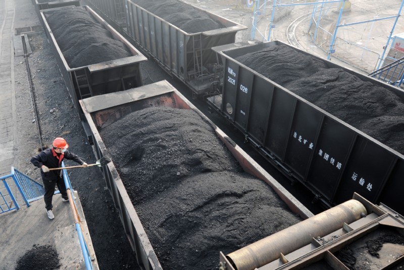 Las muertes en las minas disminuyen a medida que aumenta la producción de carbón