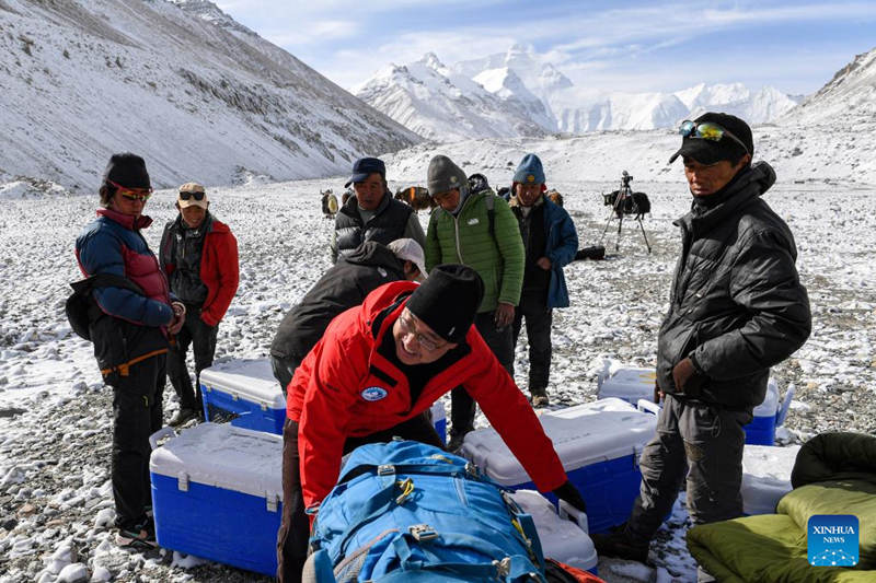 China realiza una investigación sobre glaciares en el monte Qomolangma