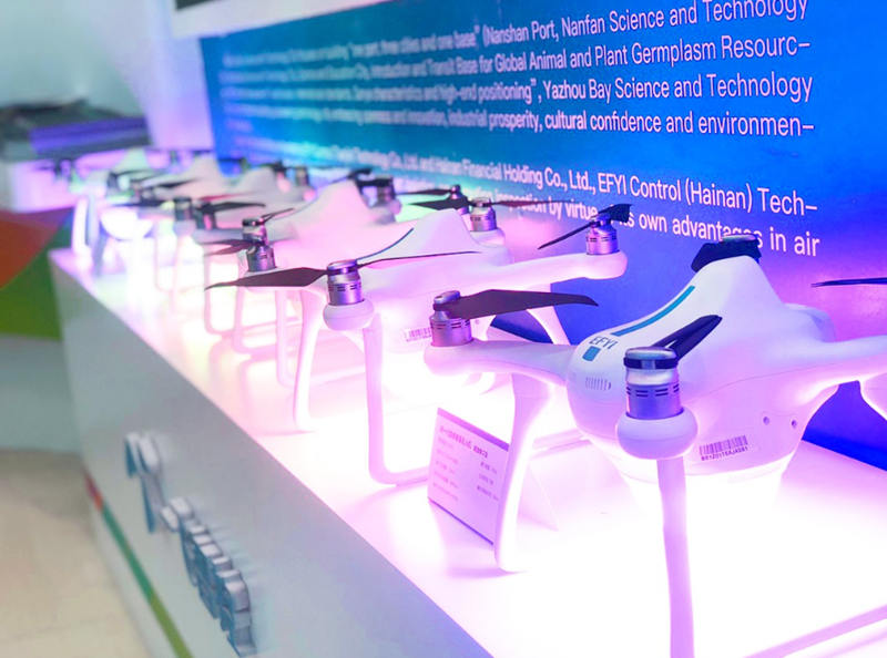 En 2020, el dron Agile Bee II desarrollado de forma independiente por Yifei Intelligent Control (Tianjin) Technology Co., Ltd. se presentó en la tercera Exposición Internacional de Importaciones de China. Este modelo se utiliza principalmente para actuaciones de enjambres de drones. Fuente de la imagen/CDSTM.CN