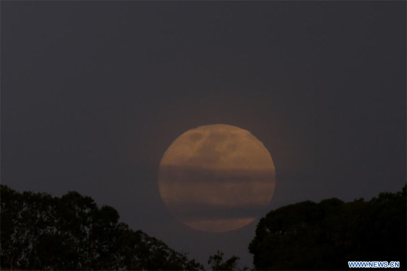 Brasil: Superluna vista desde Brasilia 3