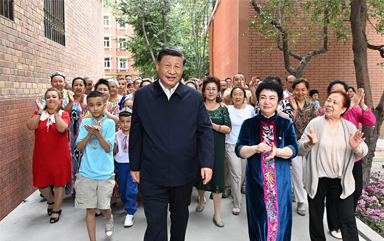 Xi enfatiza trabajo comunitario en inspección de Urumqi