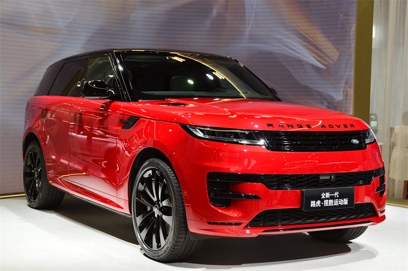 Una nueva generación de vehículos Land Rover Sport se exhibe en el 26° Salón del Automóvil de Chengdu, provincia de Sichuan, suroeste de China, el 26 de agosto de 2022. [Foto/IC]