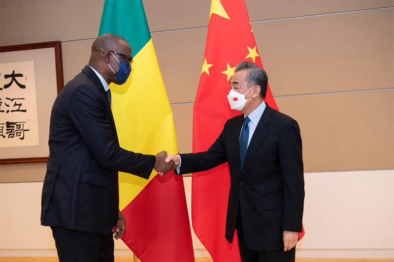Cancilleres de China y Mali acuerdan profundizar cooperación de beneficio mutuo