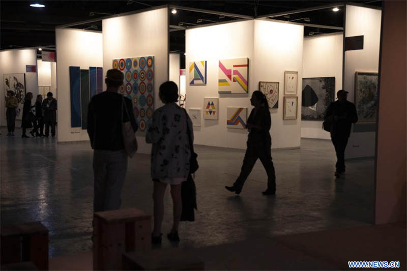 Pre-inauguración de feria de arte contemporáneo "arteba 2022" en Buenos Aires, Argentina