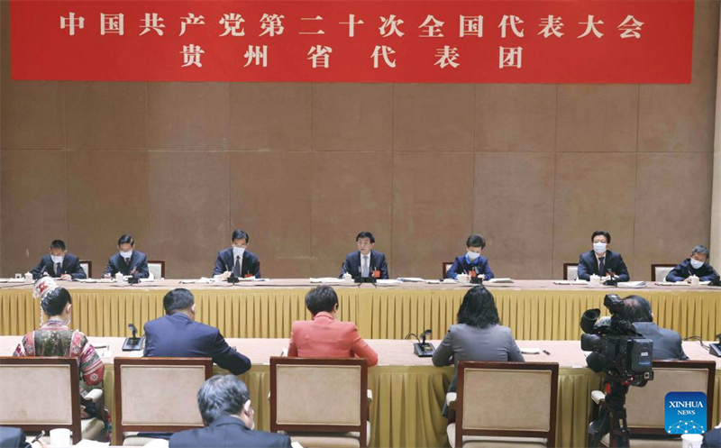 (Congreso PCCh) Wang Huning enfatiza importancia de utilizar espíritu del congreso para construir consenso y unidad de acción