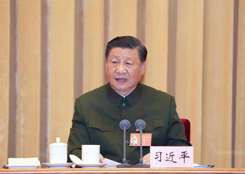  Xi Jinping, secretario general del Comité Central del Partido Comunista de China (PCCh), presidente chino y presidente de la Comisión Militar Central, asiste a una reunión de importantes cuadros militares y pronuncia un importante discurso, en Beijing, capital de China, el 24 de octubre de 2022. (Xinhua/Li Gang) 