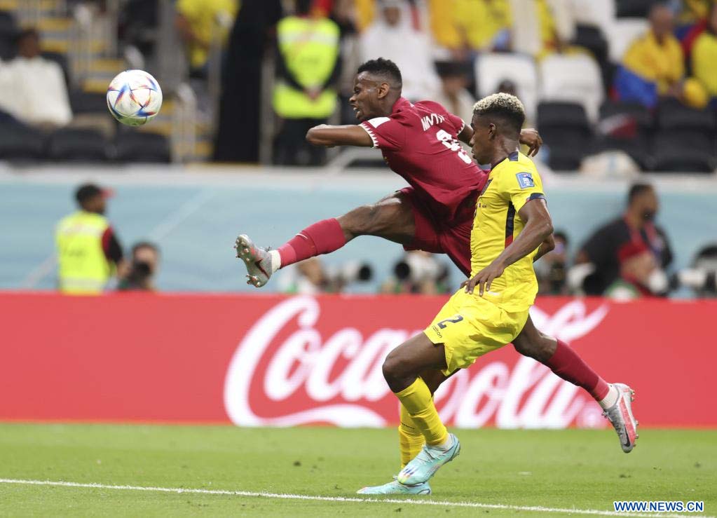 Valencia lanza a Ecuador a victoria de 2-0 sobre Qatar en partido inaugural de Copa Mundial