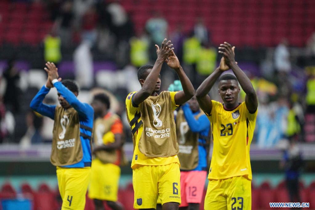 Valencia lanza a Ecuador a victoria de 2-0 sobre Qatar en partido inaugural de Copa Mundial