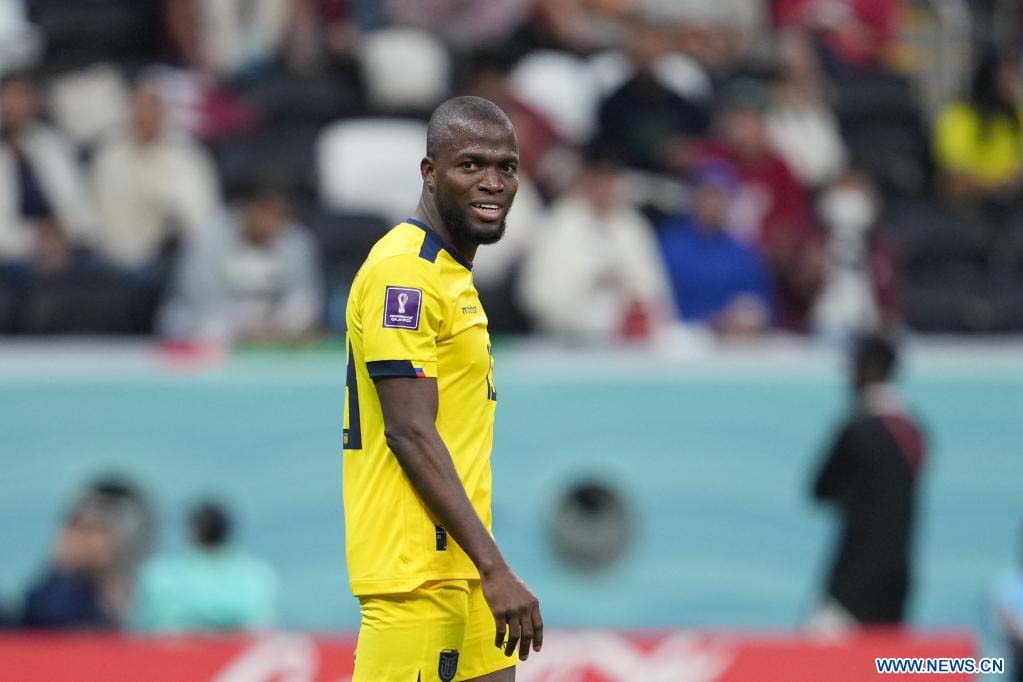 Valencia lanza a Ecuador a victoria de 2-0 sobre Qatar en partido inaugural de Copa Mundial