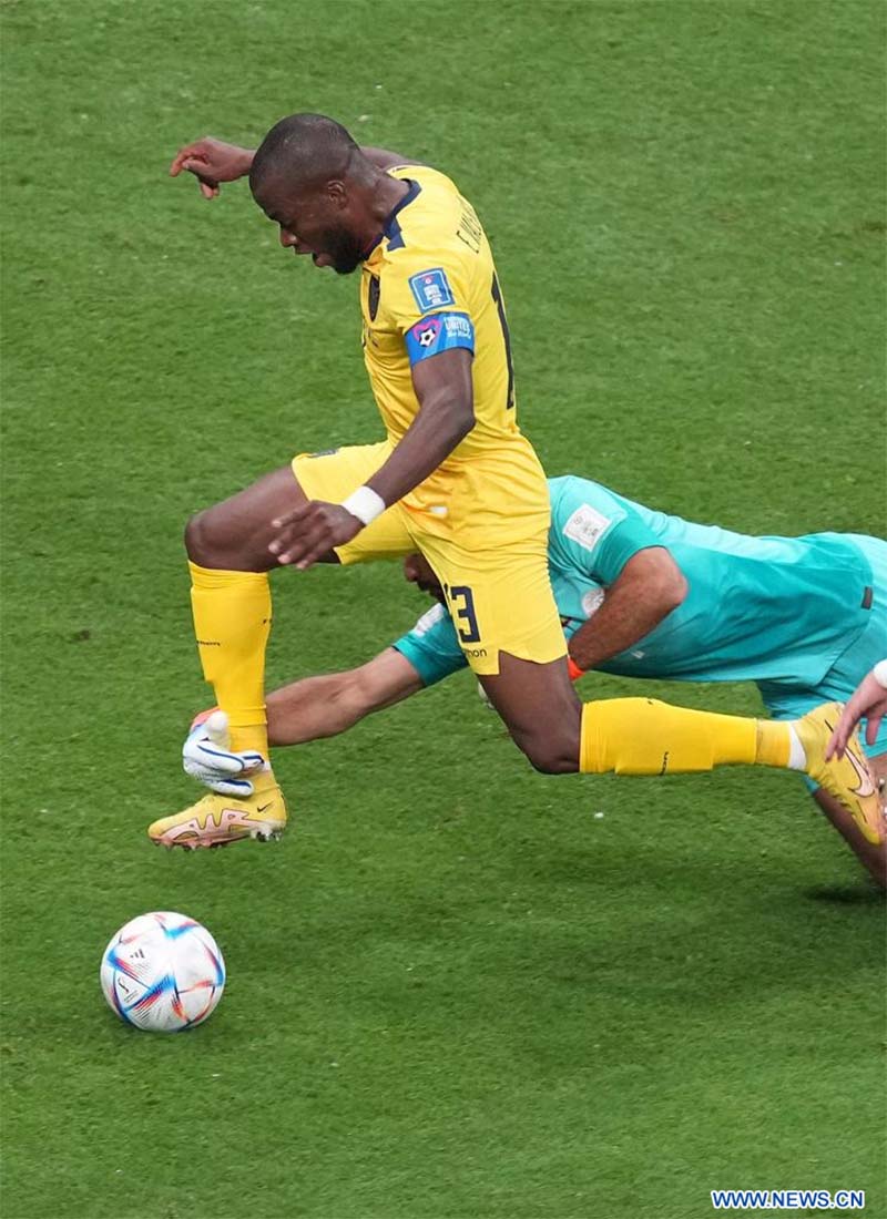 Valencia lanza a Ecuador a victoria de 2-0 sobre Qatar en partido inaugural de Copa Mundial