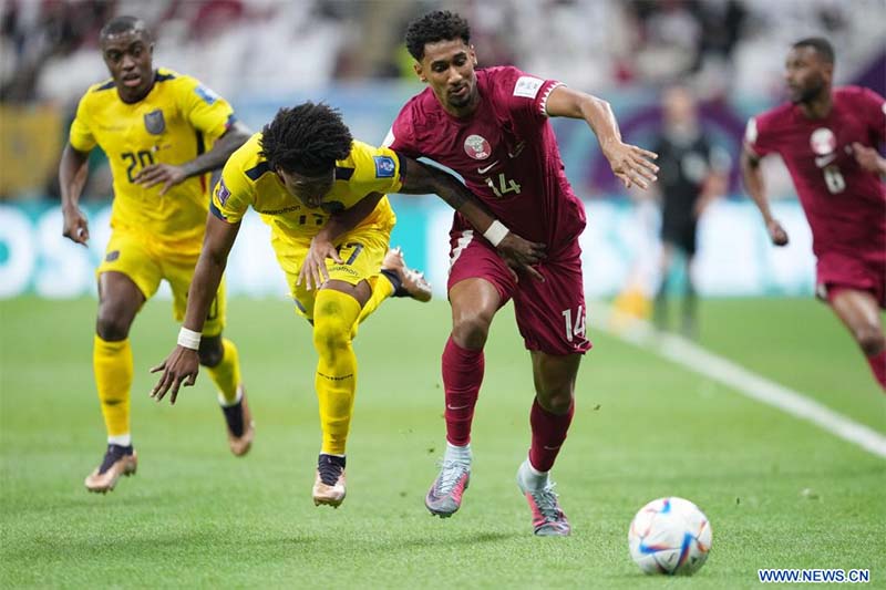 Valencia lanza a Ecuador a victoria de 2-0 sobre Qatar en partido inaugural de Copa Mundial