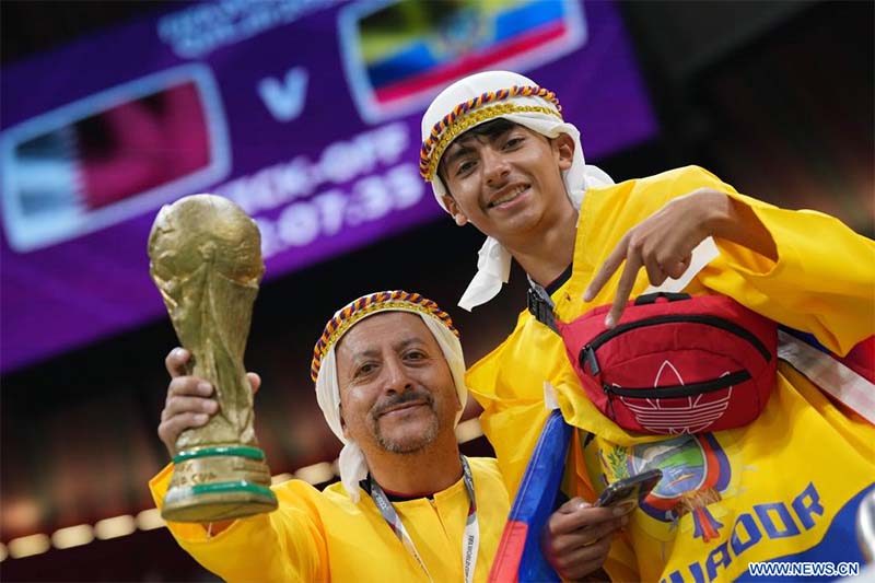 Valencia lanza a Ecuador a victoria de 2-0 sobre Qatar en partido inaugural de Copa Mundial