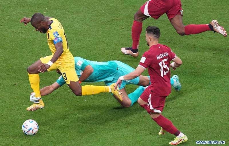 Valencia lanza a Ecuador a victoria de 2-0 sobre Qatar en partido inaugural de Copa Mundial