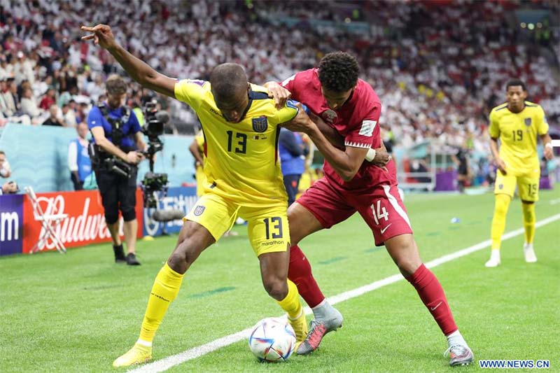 Valencia lanza a Ecuador a victoria de 2-0 sobre Qatar en partido inaugural de Copa Mundial