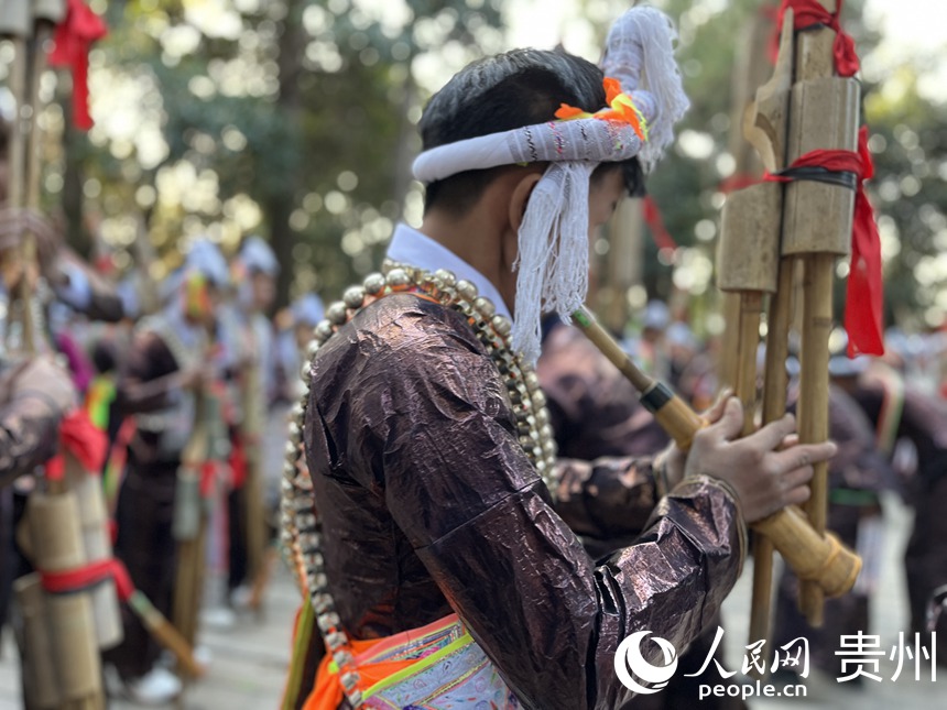 Grupo étnico Miao celebra el tradicional Festival Lusheng en Guizhou