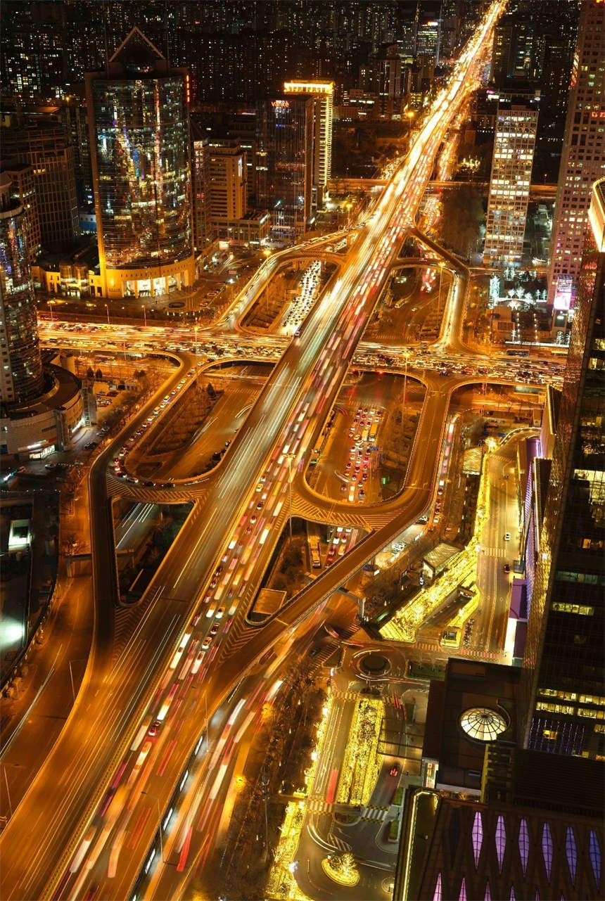 Reaparece el tráfico denso en el distrito central de negocios de Beijing