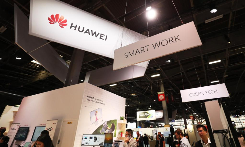 La prohibición total de EE.UU a Huawei es un movimiento 'paranoico y de última hora', y afectará más a las empresas de EE.UU