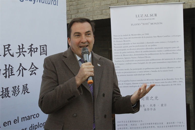 “La amistad con China es política de Estado en Uruguay”, afirma el embajador Fernando Lugris