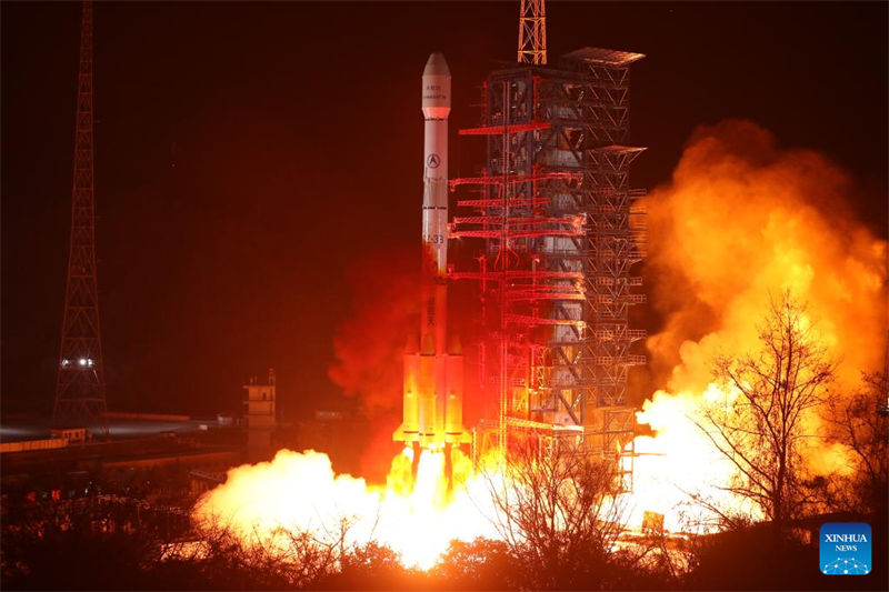 China lanza nuevo satélite de comunicación