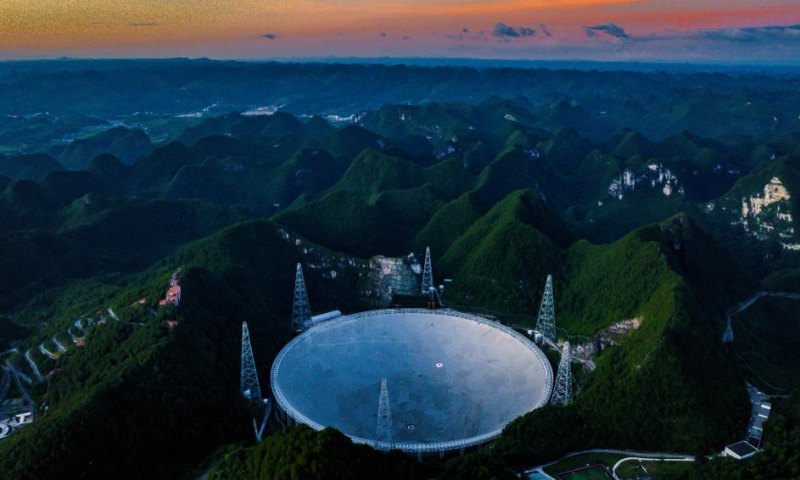 Telescopio chino FAST descubrió más de 740 nuevos púlsares, asegura su científico jefe