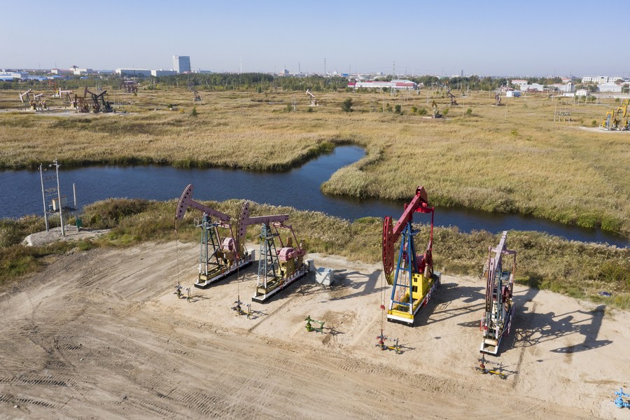 Campo petrolífero Daqing produce 300 millones de toneladas con recuperación terciaria de petróleo