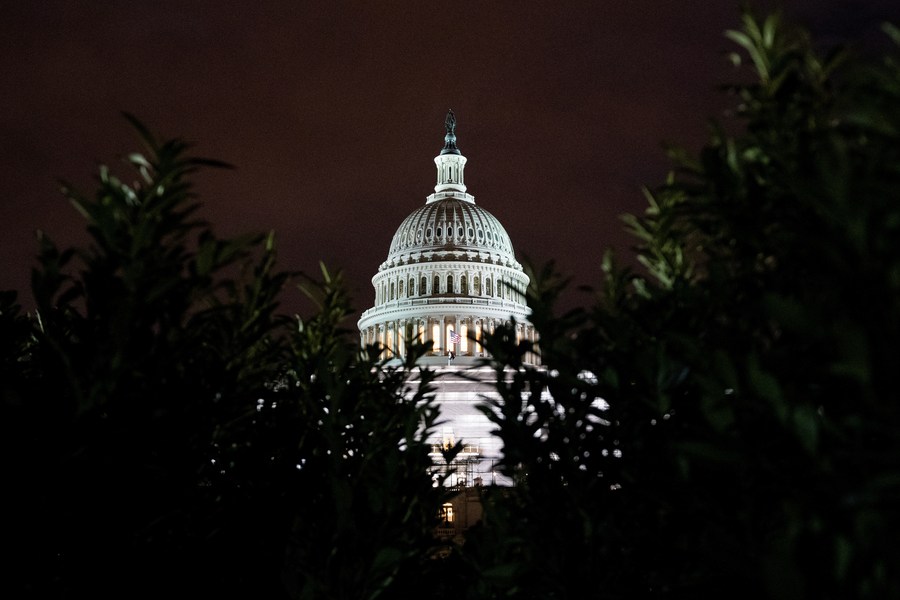 Intentos de Washington de imponer democracia al estilo estadounidense han sido un "fracaso espectacular", según experto
