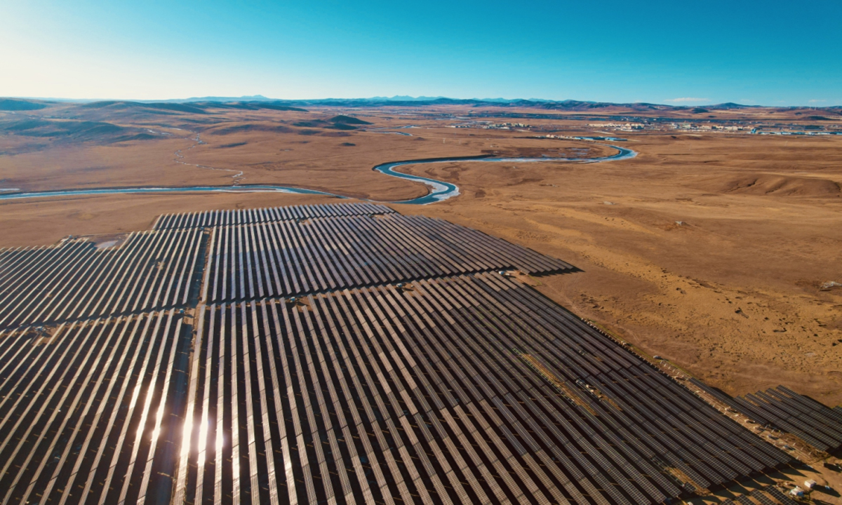 Planta fotovoltaica de 120,000 kilovatios. (Foto: Cortesía Grupo Huadian de Nuevas Energías)