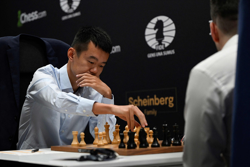 El nuevo campeón del mundo de ajedrez, Ding Liren, cautiva el corazón de los aficionados