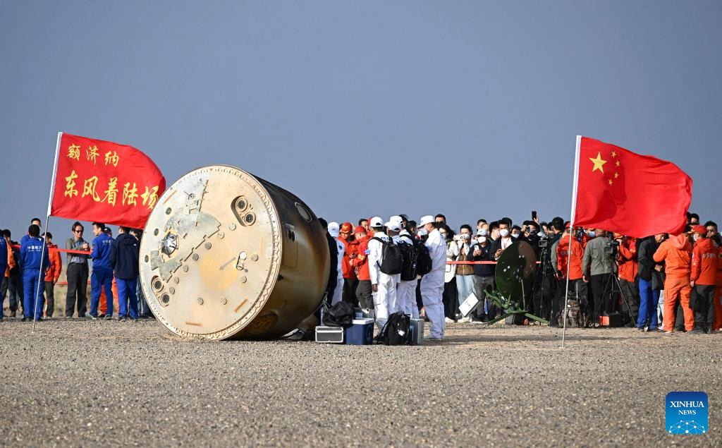 Astronautas chinos de Shenzhou-15 regresan sanos y salvos a la Tierra