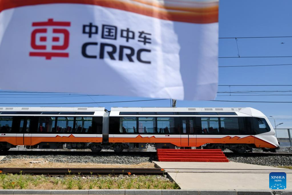 Fabricante chino produce primer tren ligero de nueva energía para Argentina