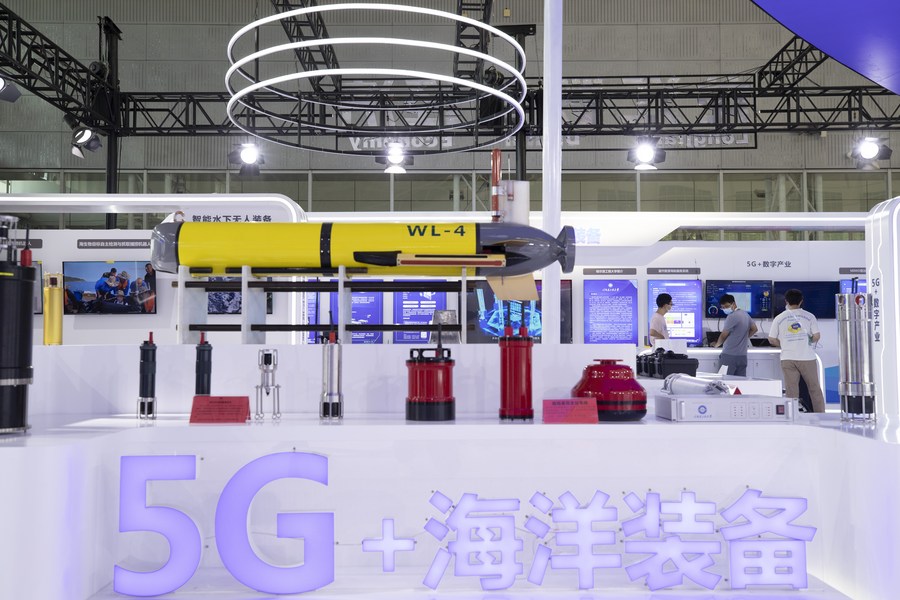 Imagen del 9 de agosto de 2022 de un área de exhibición de equipos marinos 5G+ durante una presentación previa para medios de comunicación de la Convención Mundial 5G 2022, en Harbin, capital de la provincia de Heilongjiang, en el noreste de China. (Xinhua/Zhang Tao)