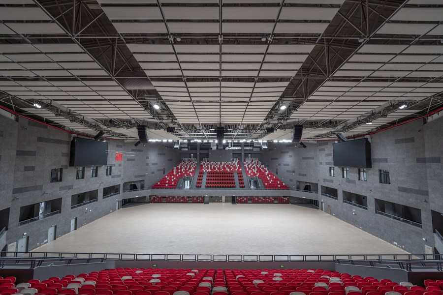 Una vista interior del gimnasio de la Universidad de Chengdu. [Foto cortesía del sitio web de la Universiada de Chengdu]