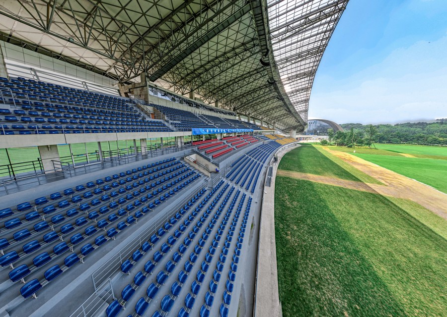 Una vista interior de la Arena Ecuestre del Centro de Pentatlón Moderno. [Foto cortesía del sitio web de la Universiada de Chengdu]