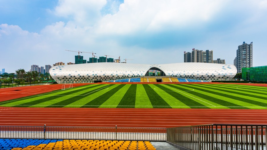 Una vista exterior del Natatorio del Centro Deportivo Pidu. [Foto cortesía del sitio web de la Universiada de Chengdu]