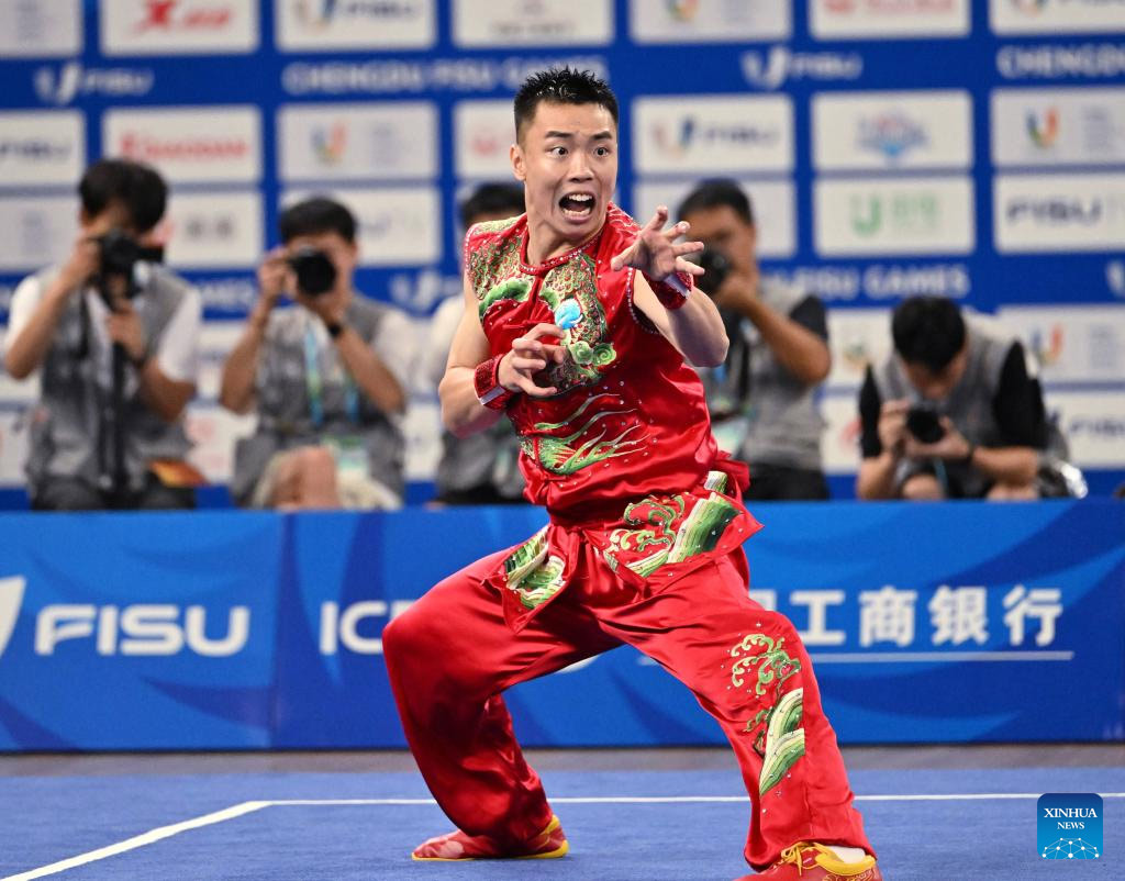 Cao Maoyuan de China gana primera medalla oro en Universiada con victoria en artes marciales