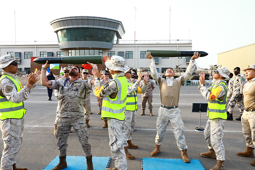 El Ejército Popular de Liberación de China realiza una competencia multilateral de intercambio de habilidades militares en Djibouti