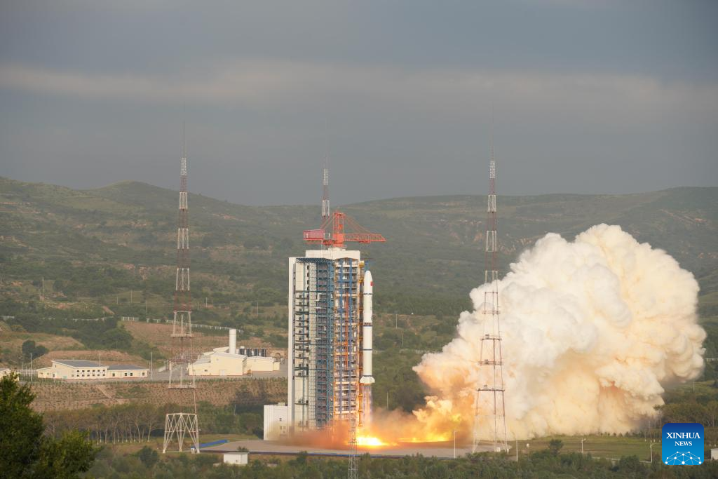 China lanza nuevo satélite para reducción de desastres