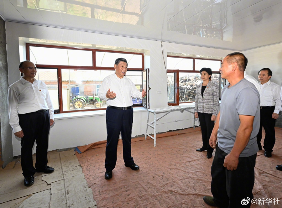 Xi visita aldeanos afectados por inundaciones en provincia nororiental china de Heilongjiang