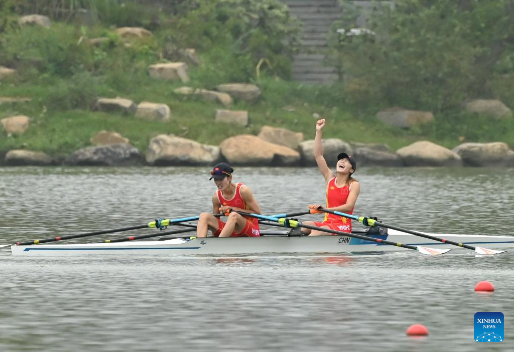 China gana primera medalla de oro de Juegos Asiáticos de Hangzhou en remo