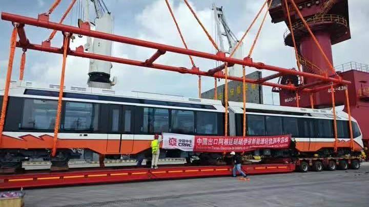 China exporta los primeros trenes ligeros inteligentes de nuevas energías a Argentina