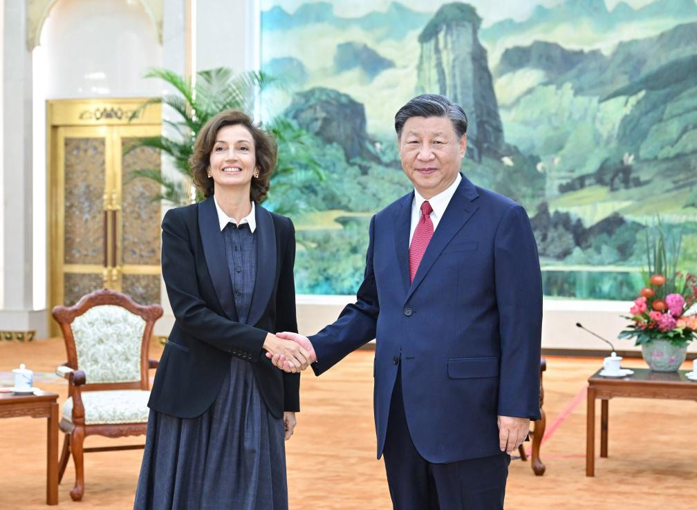 Xi se reúne con directora general de la UNESCO