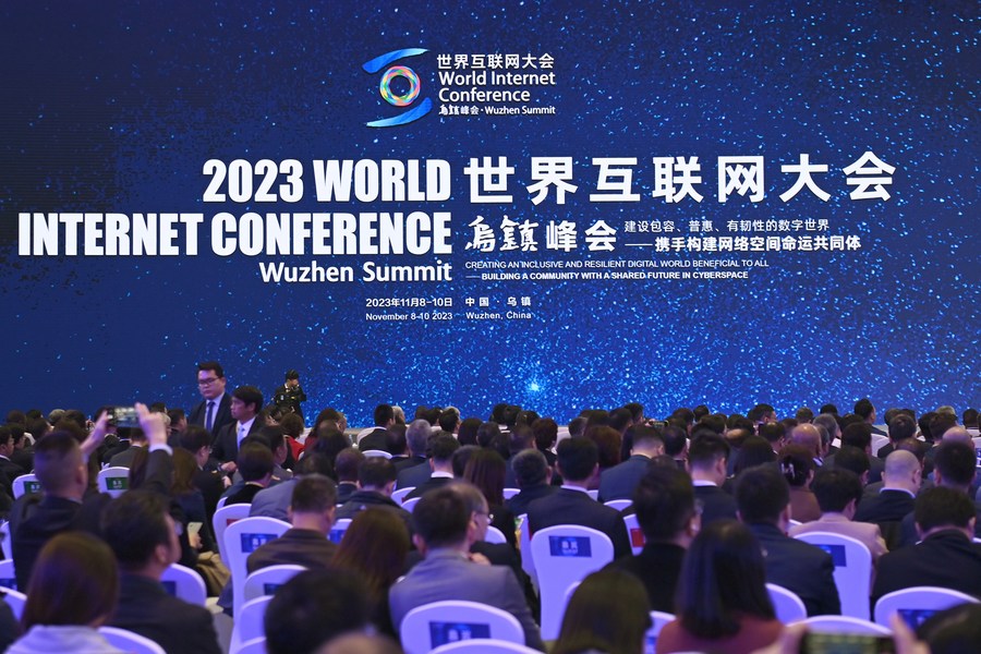 Aspecto de la inauguración de la Cumbre de Wuzhen de la Conferencia Mundial de Internet 2023 (CMI), en Wuzhen, ciudad de la provincia oriental china de Zhejiang, el 8 de noviembre de 2023. (Xinhua/Huang Zongzhi)