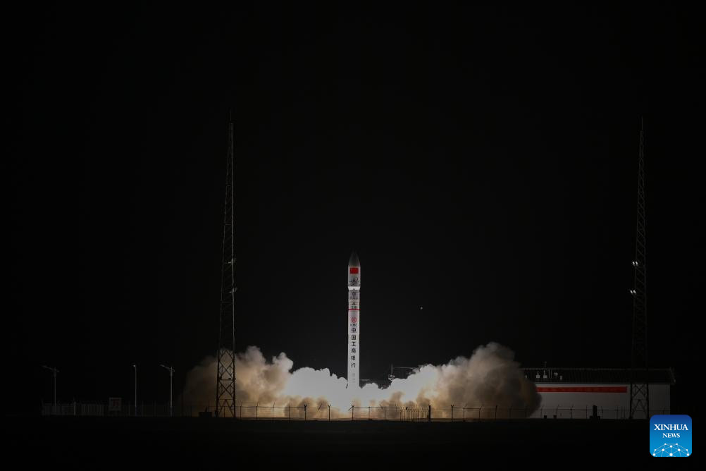 Cohete comercial CERES-1 Y9 de China lleva al espacio dos nuevos satélites a órbita crepuscular