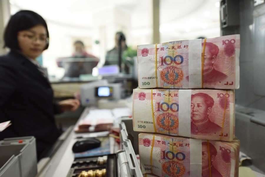 Renminbi sube en clasificación para pagos globales en noviembre: SWIFT