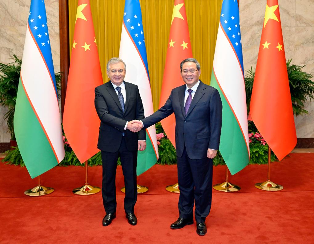 Primer ministro chino se reúne con presidente uzbeko