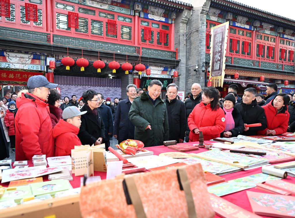 Xi extiende saludos a todos los chinos por la Fiesta de Primavera