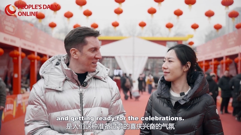 Sintamos las vibraciones del Festival de Primavera en el mercado de Año Nuevo de Beijing