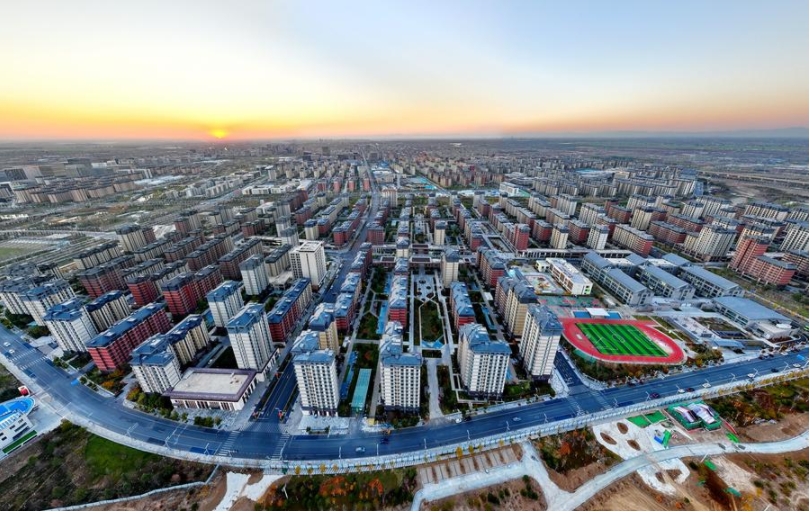 Esta foto aérea tomada con un dron el 23 de noviembre de 2023 muestra el área de Rongdong de la Nueva Área de Xiong