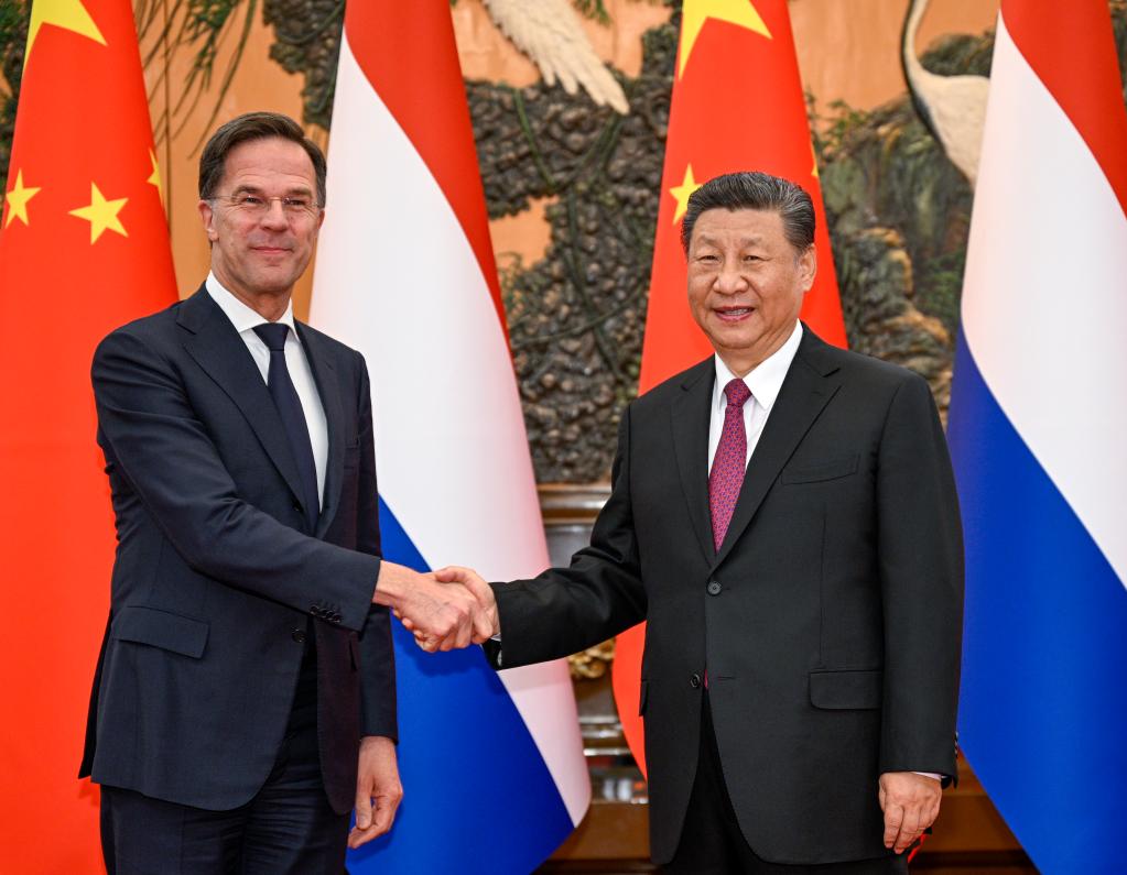 Xi Se Re ne Con Primer Ministro De Pa ses Bajos