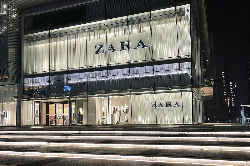 Una tienda de Zara en Beijing Foto: VCG
